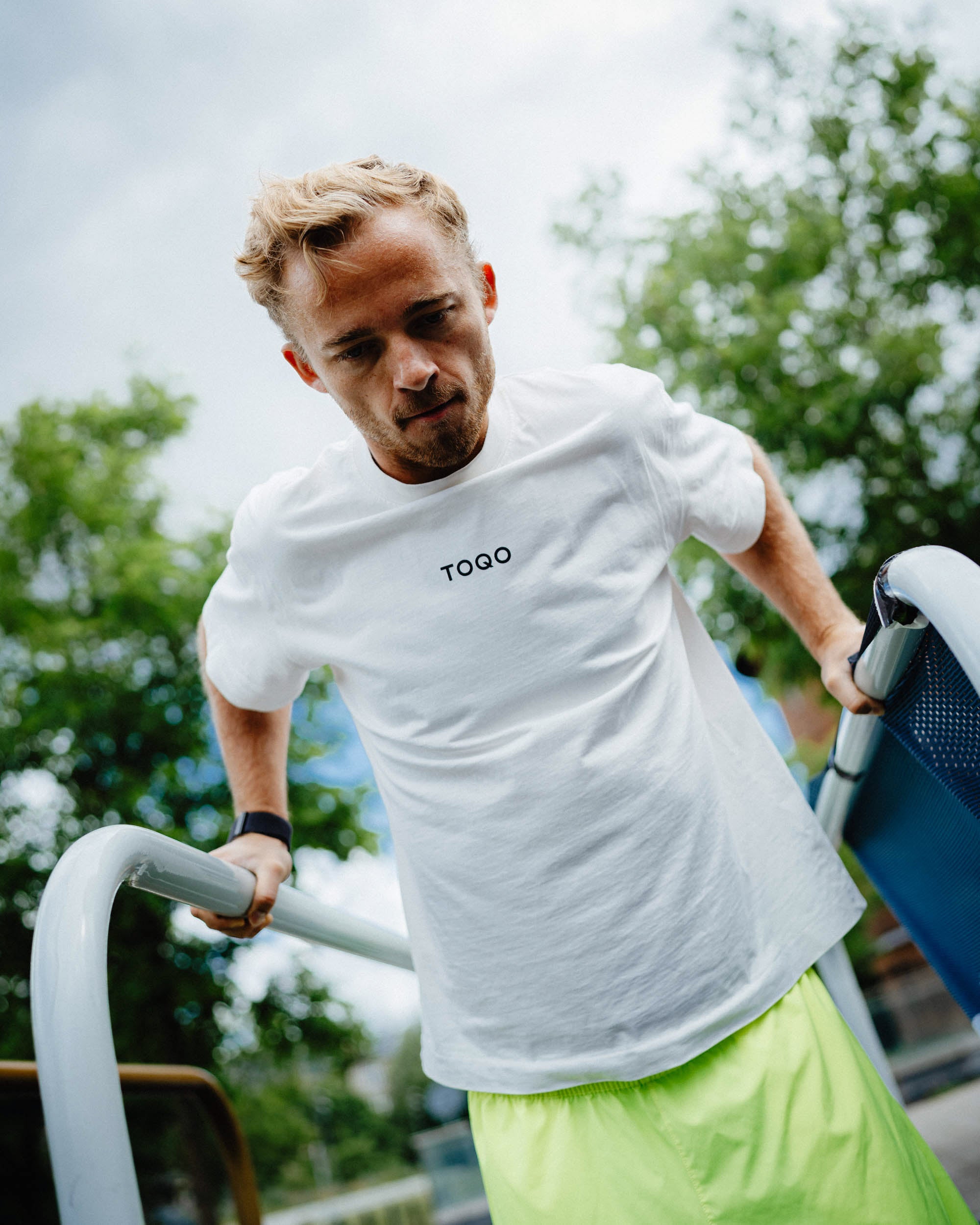 A man doing calisthenics